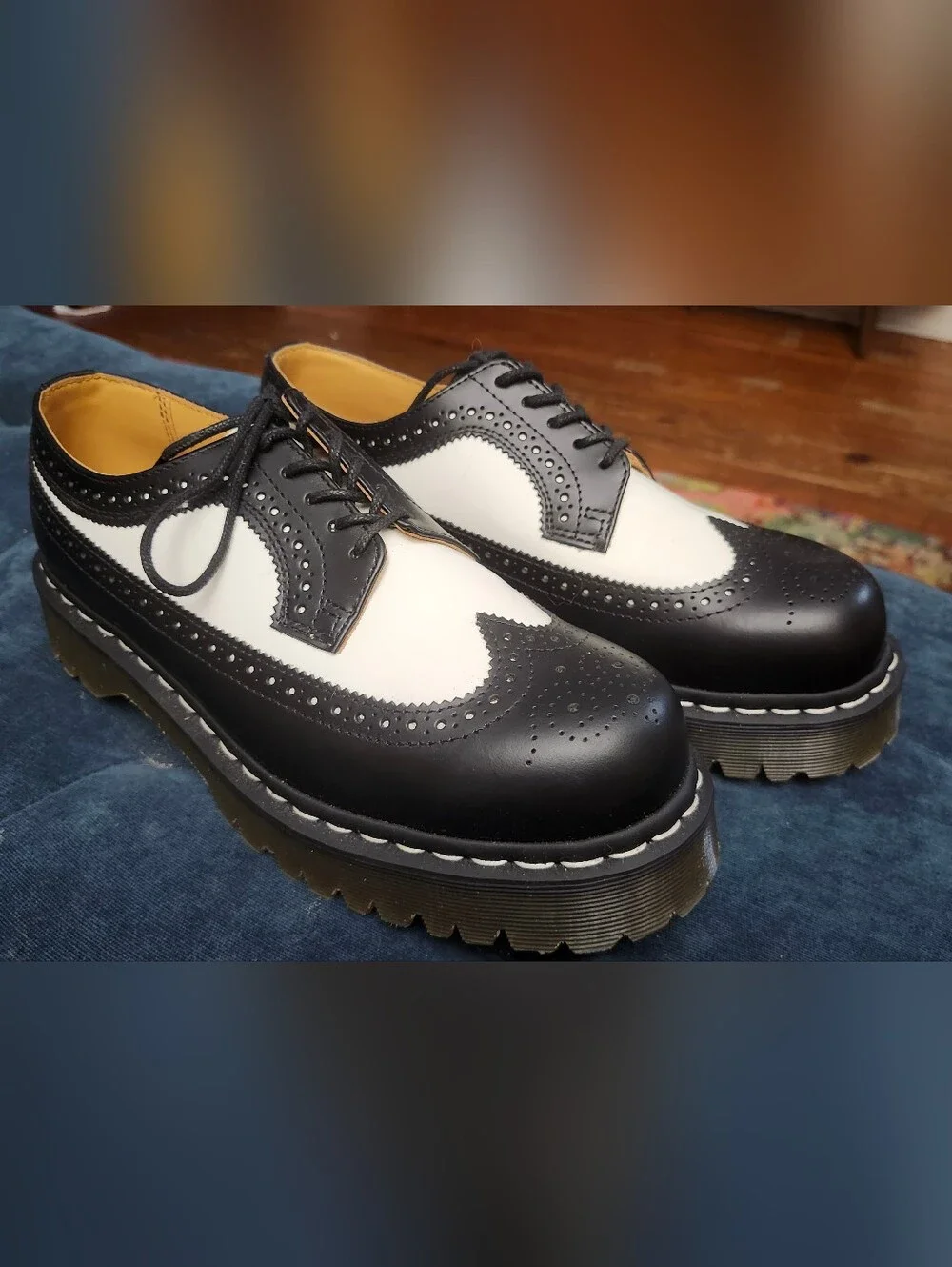 Mens 3989 Bex Smooth Leather Brogue Shoes Dr Martens